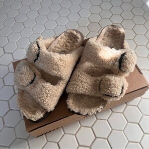 Sold - Birkenstock Arizona Big Buckle Shearling 39